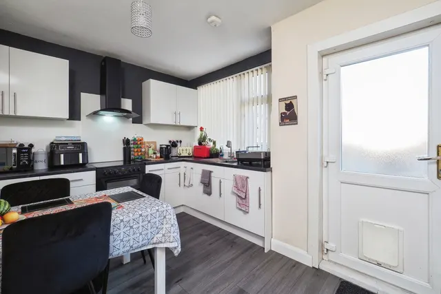Photo 3 — Beacon Road, Beeston, Nottingham, NG9