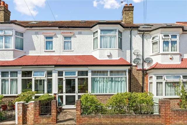 Avoca Road, London, SW17, photo 1
