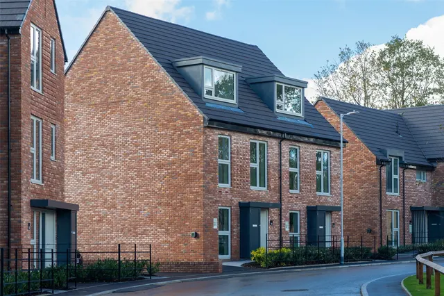 Victoria Road, Horwich, BL6, photo 2