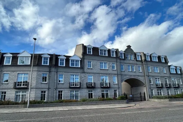 Balmoral Square, Aberdeen, AB10, photo 1