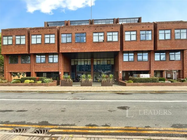 Flowers Way, Luton, LU1, photo 1