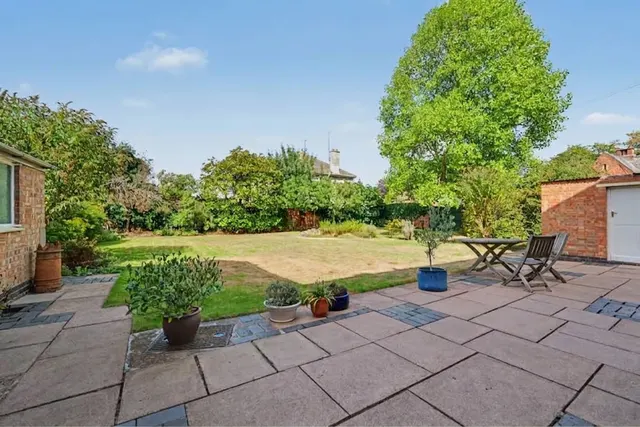 Albert Place, Loughborough, LE11, photo 2