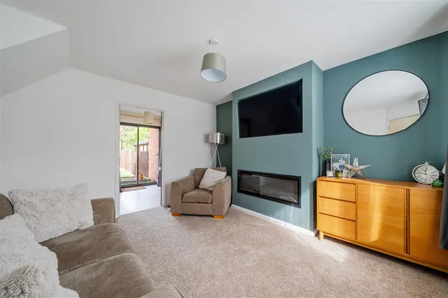 Blackberry Close, Chippenham, SN14, photo 3