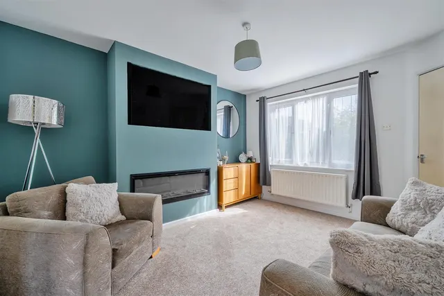 Blackberry Close, Chippenham, SN14, photo 2