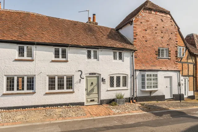 Little Haven The Bury, Odiham, Hook, RG29 1LY, photo 1
