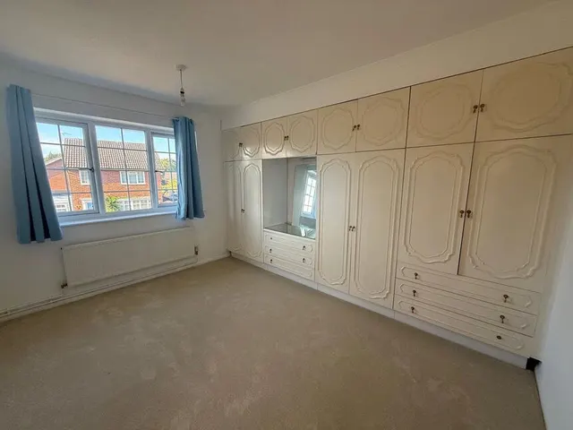Prince of Wales Close, Waterlooville, Hampshire, PO7, photo 1