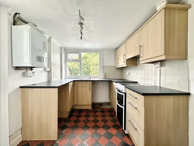 Photo 2 — Kingsley Road, Maidstone, Kent, ME15