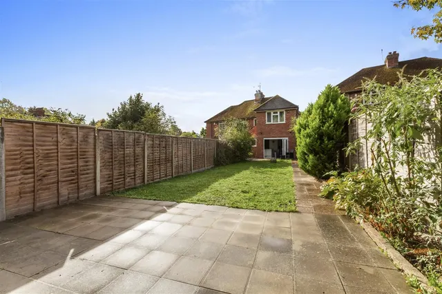 Guinions Road, High Wycombe, HP13, photo 2