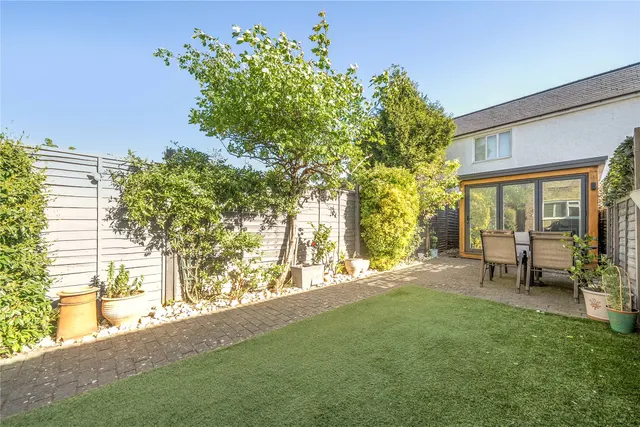 Cottimore Lane, Walton-On-Thames, KT12, photo 3