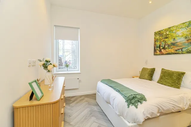 Photo 2 — Plot 15 Caldecotte Lakes, Milton Keynes, MK7