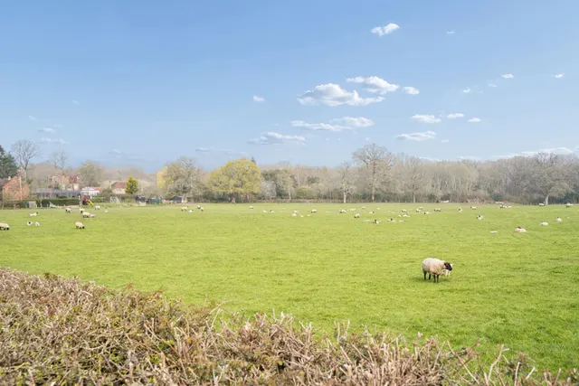 Photo 2 — 4 Moor End Cottages, Frieth RG9 6PT