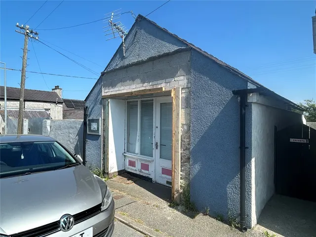 Bodffordd, Llangefni, LL77, photo 1