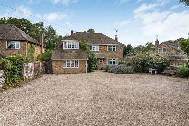 Marlow Road, Cadmore End, High Wycombe, HP14 3PF, photo 1