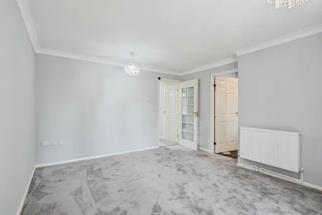 Photo 3 — De Lisle Court, Loughborough