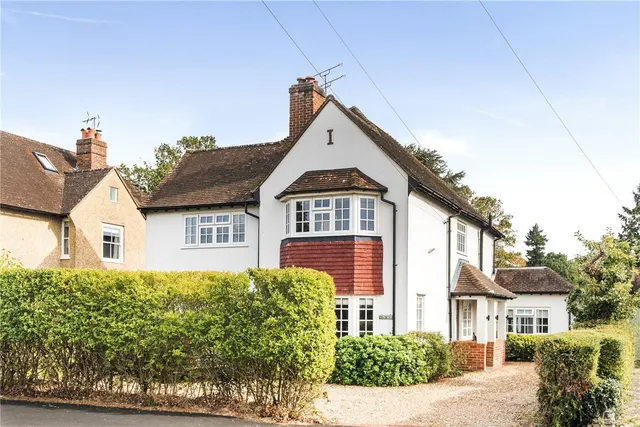 Menin Way, Farnham, GU9, photo 1