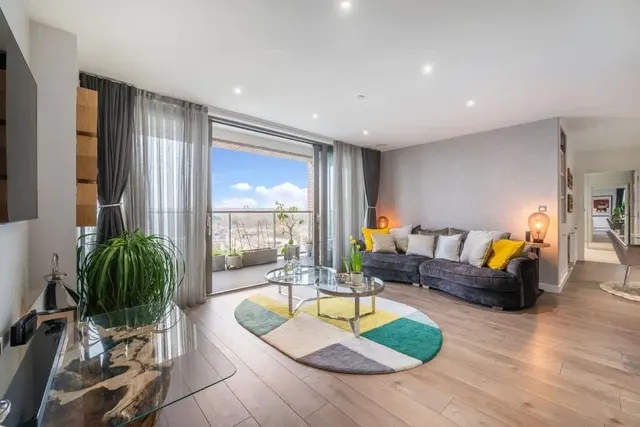 Eatferry Road, London, E14, photo 2