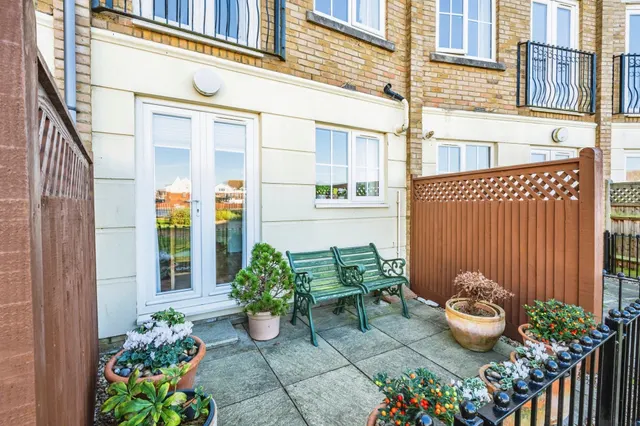 Long Beach View, Eastbourne, BN23, photo 2