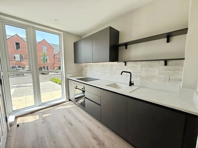 Stafford Close, Daisy Bank, M14, photo 2