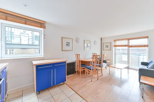 Photo 2 — Apartment 20, Building 45, Hopton Road, London