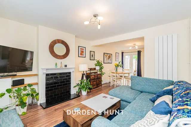 Richmond Road, Gidea Park, RM1, photo 1