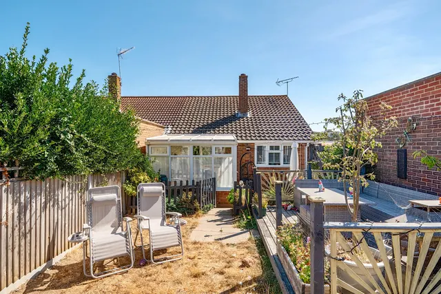 St Andrews Close, Margate, photo 2