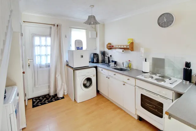 Whitacre, Parnwell, PE1, photo 2