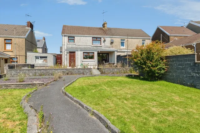 Llandafen Road, Llanelli, SA14, photo 2