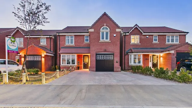 4 bedroom house, Cotgrave Drive, Bircotes, DN11