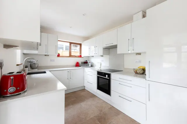 Chelsea Close, Cheltenham, GL53, photo 2