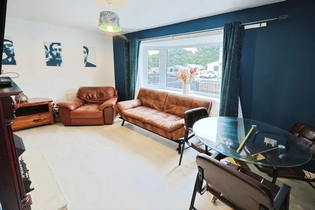 Photo 3 — Coniston Crescent, Crook