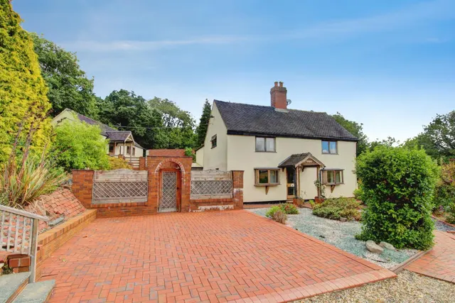 Brereton Hill, Rugeley, WS15, photo 2