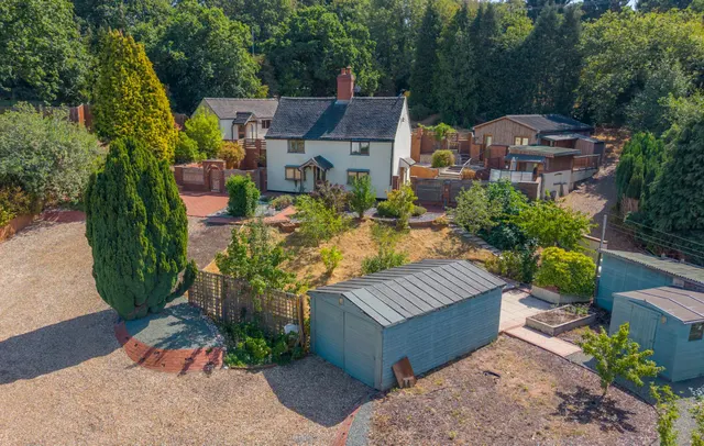 Brereton Hill, Rugeley, WS15, photo 1