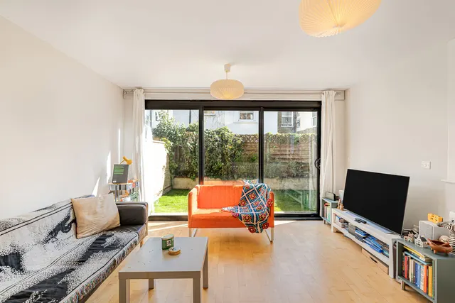 Goldsboro Road, London, SW8, photo 2