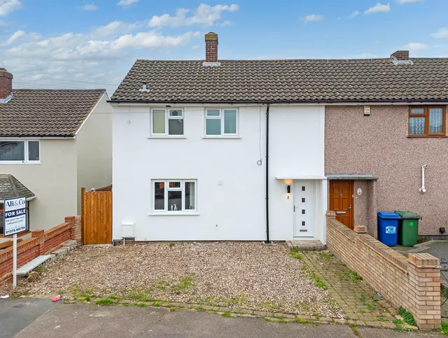 Silvertown Avenue, Stanford-le-Hope, Essex, SS17 7BT, photo 1
