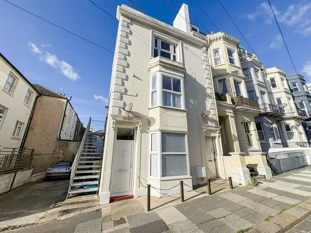 Magdalen Road, St. Leonards-On-Sea, TN37 6EG, photo 1