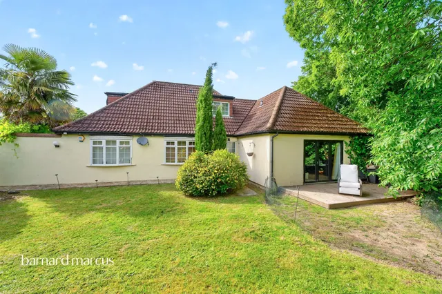 Blackthorne Road, Great Bookham, Leatherhead, photo 1