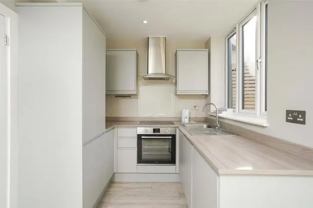 London Road, Headington, OX3, photo 2