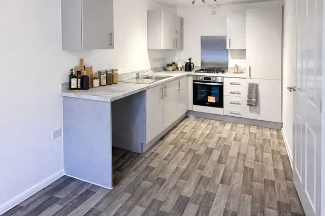 Photo 2 — Tundra Close, Doncaster, South Yorkshire, DN4