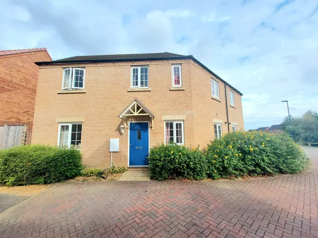 Magnus Close, Peterborough, photo 1