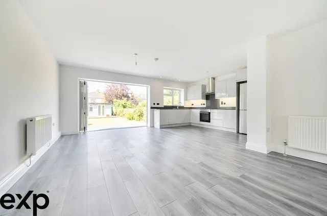 Photo 2 — Norman Road, Hornchurch, RM11 1NB