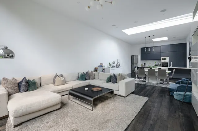 Ebury Mews, Highbury, N5, photo 3