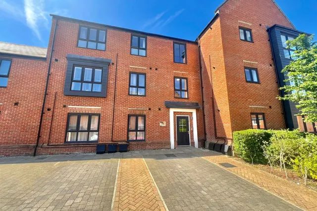 McGrigor Mews, Wellesley, Aldershot, Hampshire, GU11 4EQ, photo 1