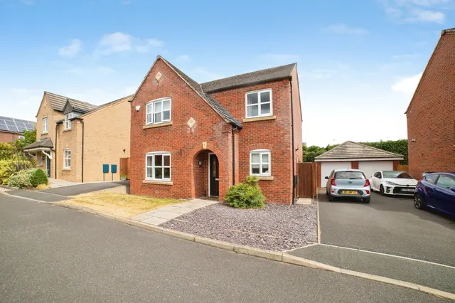 Ashton Close, Swanwick, DE55, photo 1