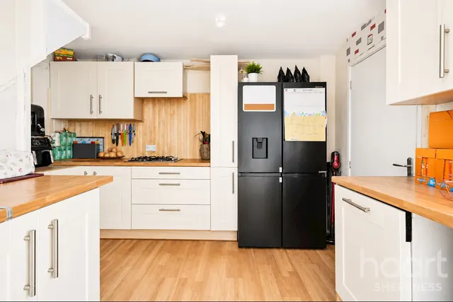 Seasalter Close, Sheerness, ME12, photo 2
