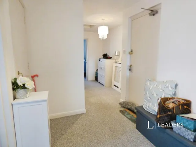 Woodlands Avenue, Rustington, BN16, photo 2