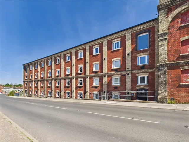 High Street, Mistley, CO11, photo 1