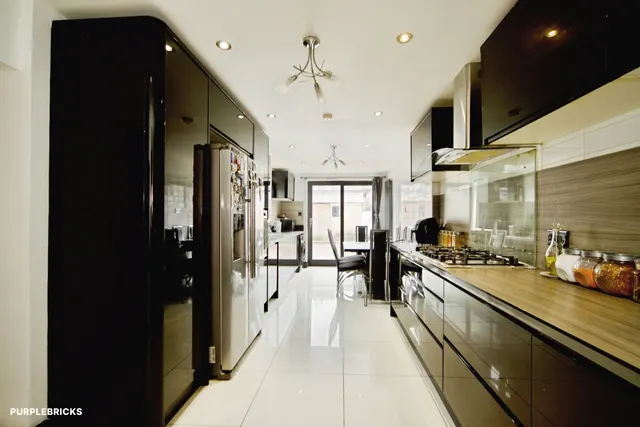 Sherrard Road, London, E7, photo 3