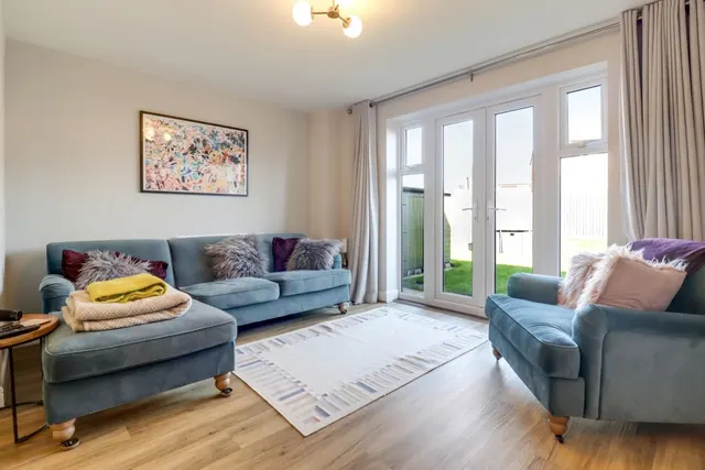 Blenheim Close, Southam, CV47, photo 2