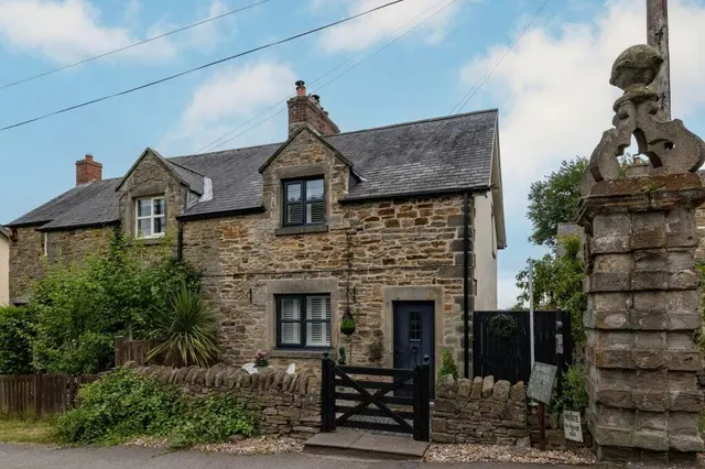 Hall Road, Esh, DH7, photo 1
