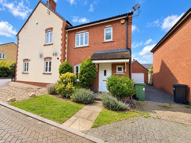 Rookery Court, Didcot, OX11, photo 1
